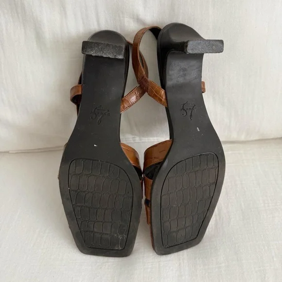 LifeStride Brown Crocodile-embossed Leather Slingback Kitten Heel Sandals - Picture 6 of 8